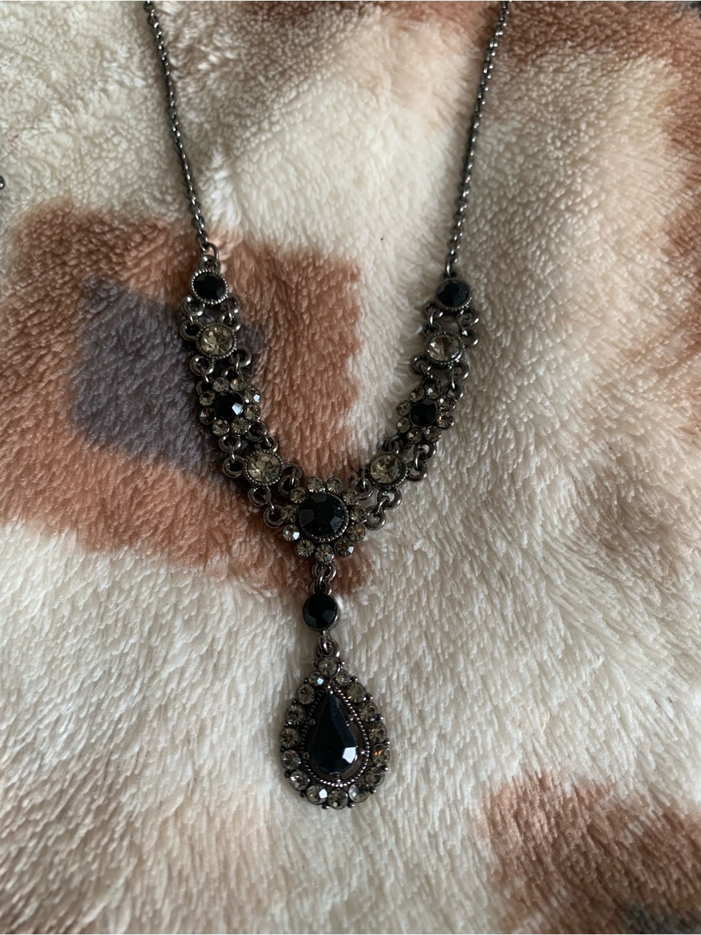 Jewelry bundle - Picture 2 of 8